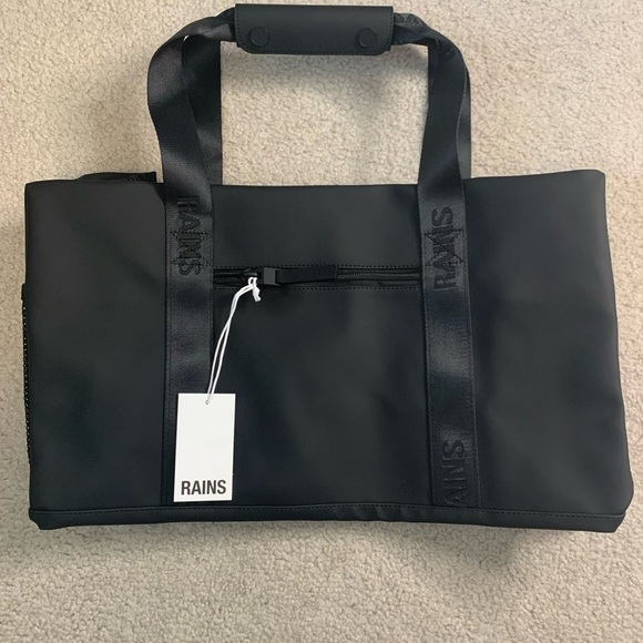 Rains Trail Gym Travel Overnight Bag Black New With Tag - Picture 3 of 8